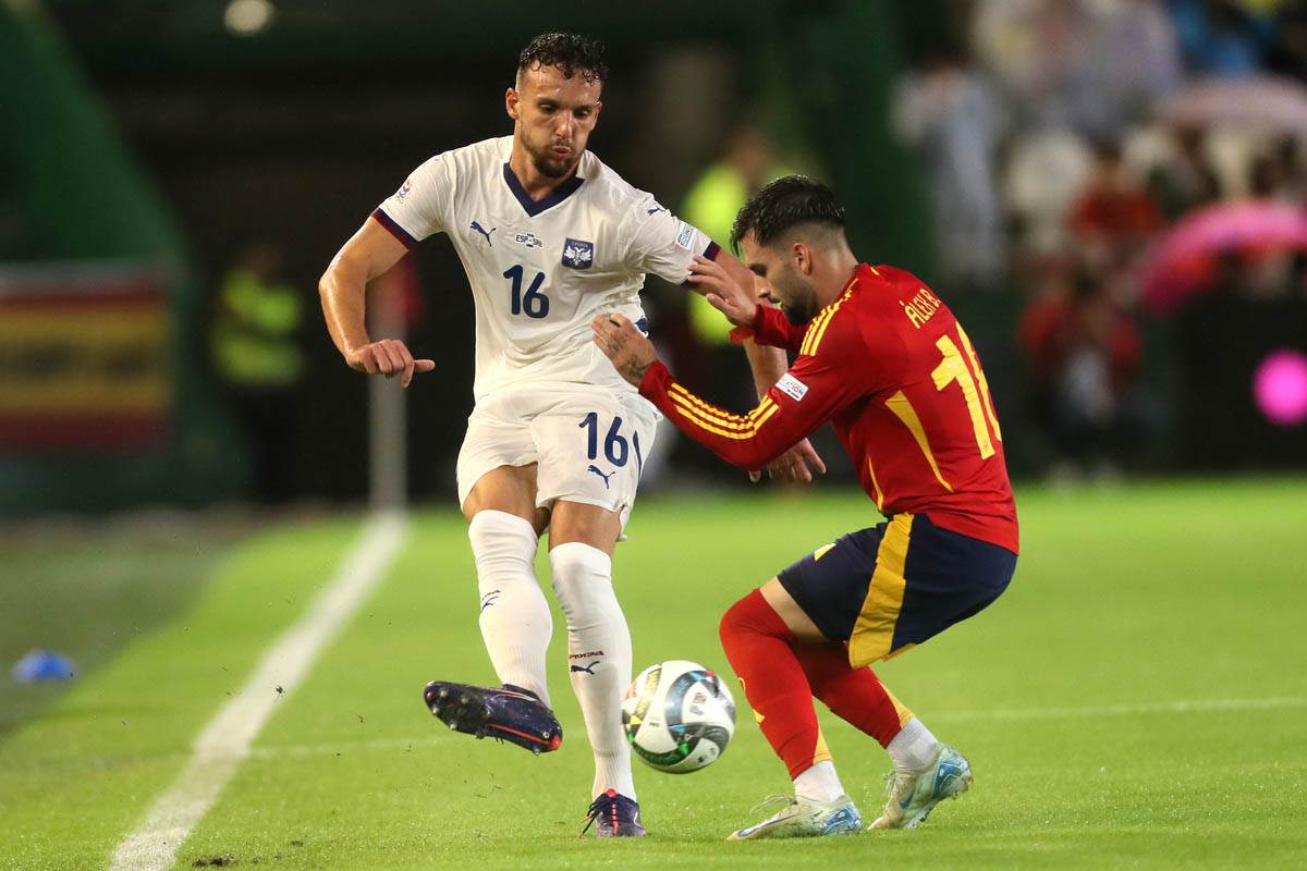 Rade Bogdanović kritikuje Piksija: Veći si katolik od samog pape