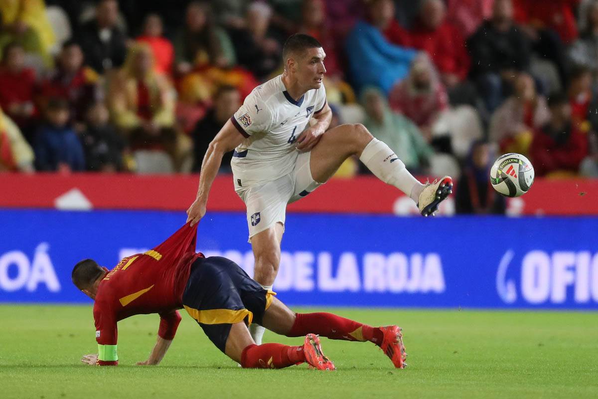 Rade Bogdanović kritikuje Piksija: Veći si katolik od samog pape