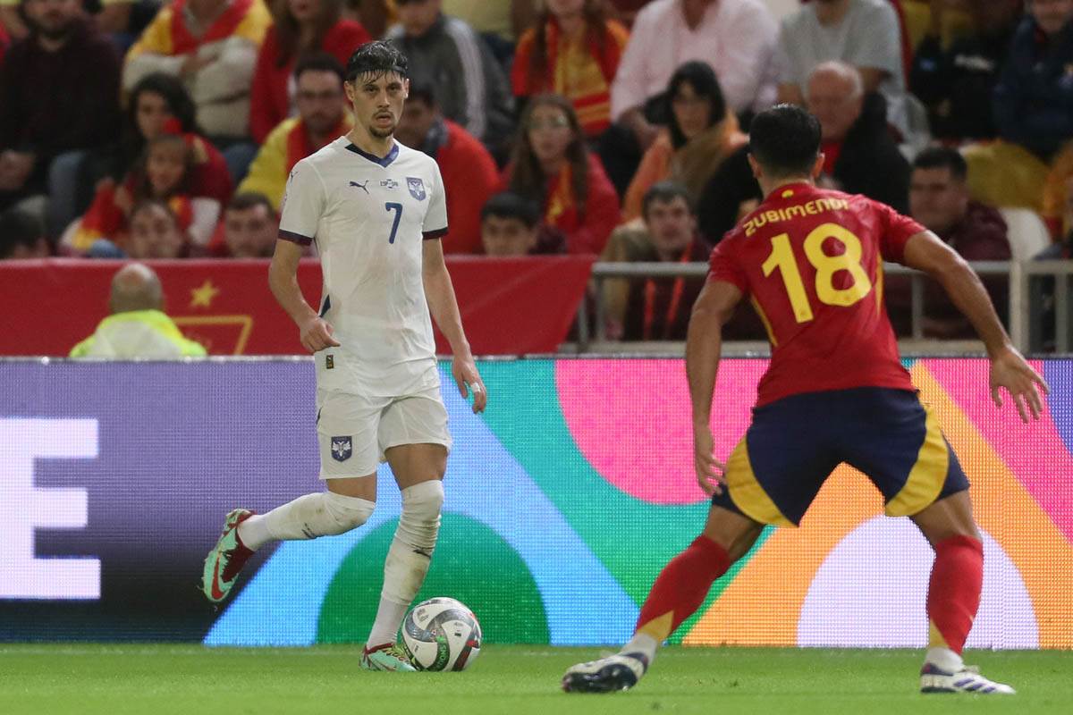 Rade Bogdanović kritikuje Piksija: Veći si katolik od samog pape