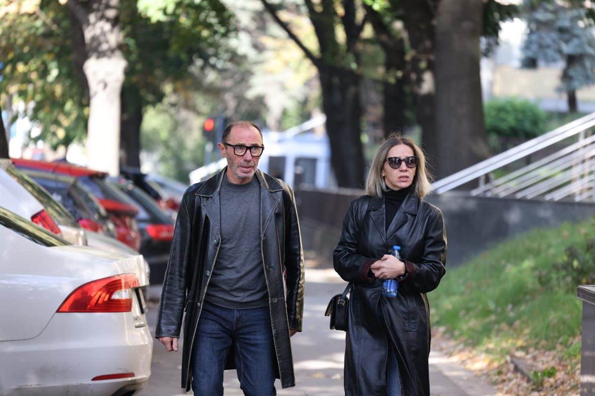 roditelji ubijene dece iz ribnikara (2).jpg