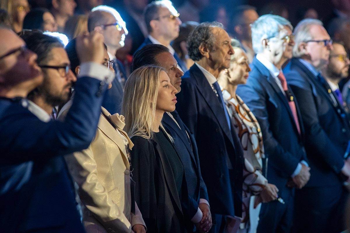 5. Gospođica Emma Zepter copy.jpg