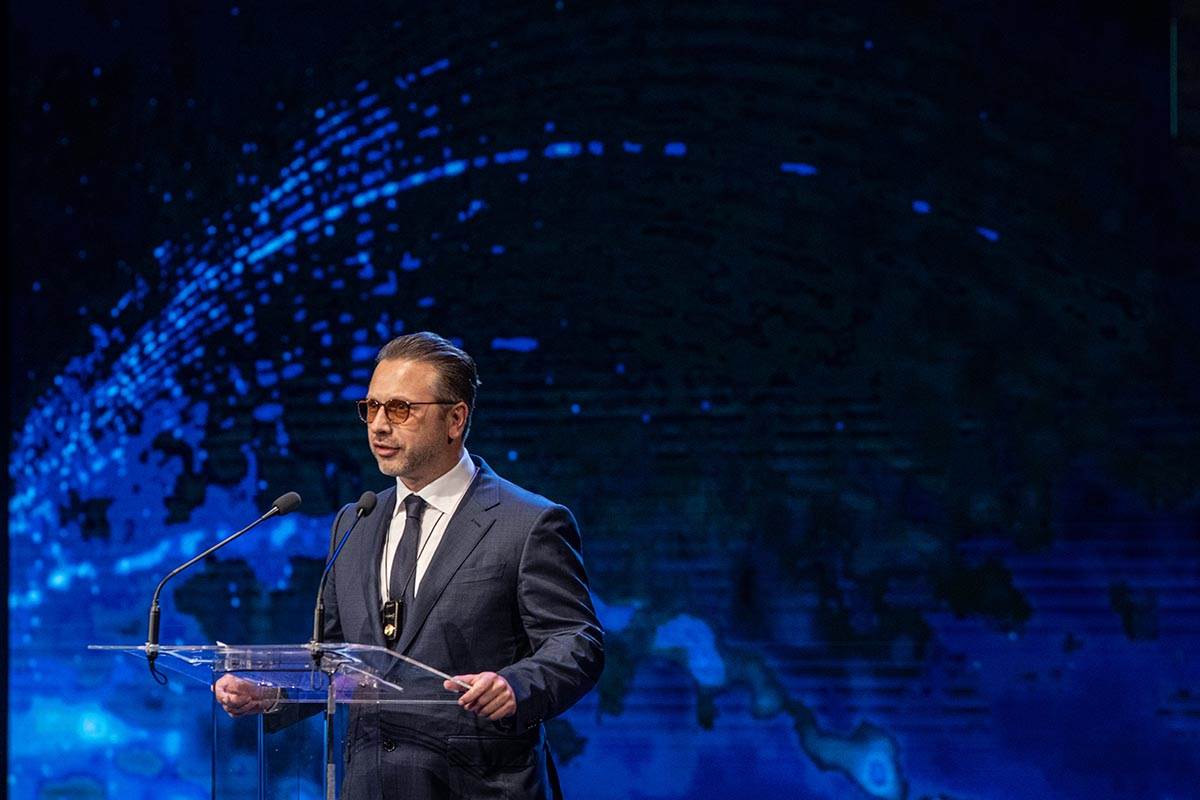 7. Gospodin Milisav Janković Zepter copy.jpg