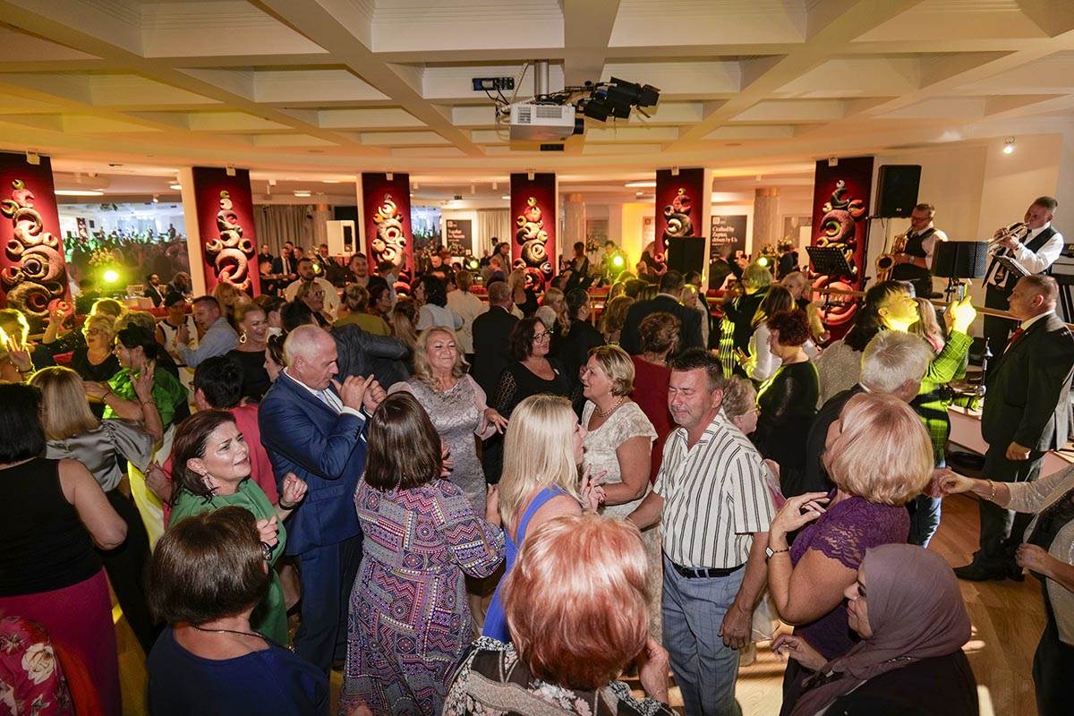 23. Gala proslava Palata umetnosti Madlena copy.jpg