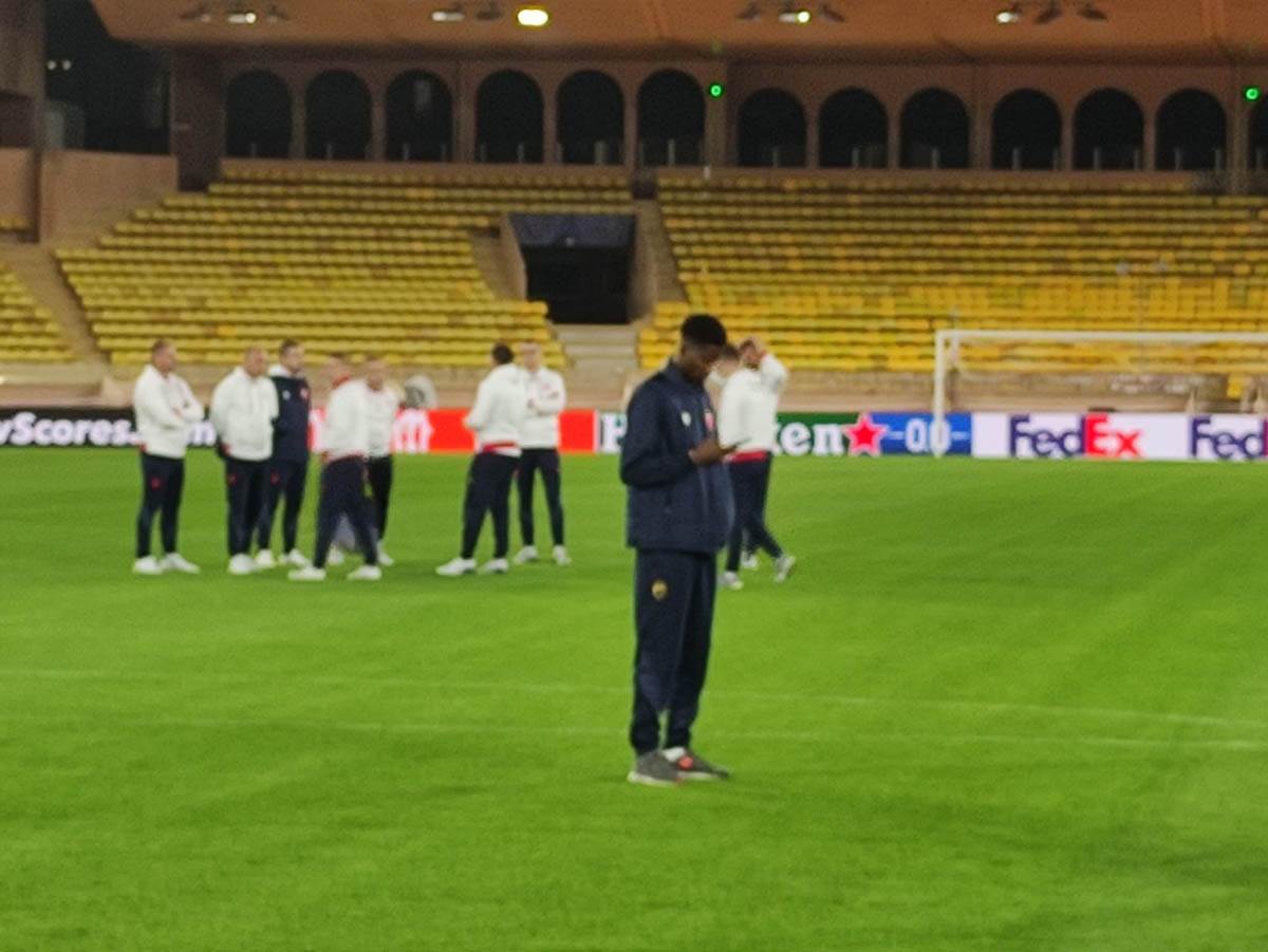 Šetnja fudbalera Crvene zvezde u Monaku (4).jpg