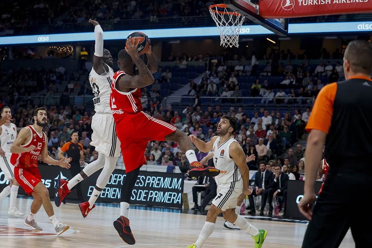 Crvena zvezda nije oštećena protiv Reala, Valter Tavares nije napravio faul već Džanan Musa