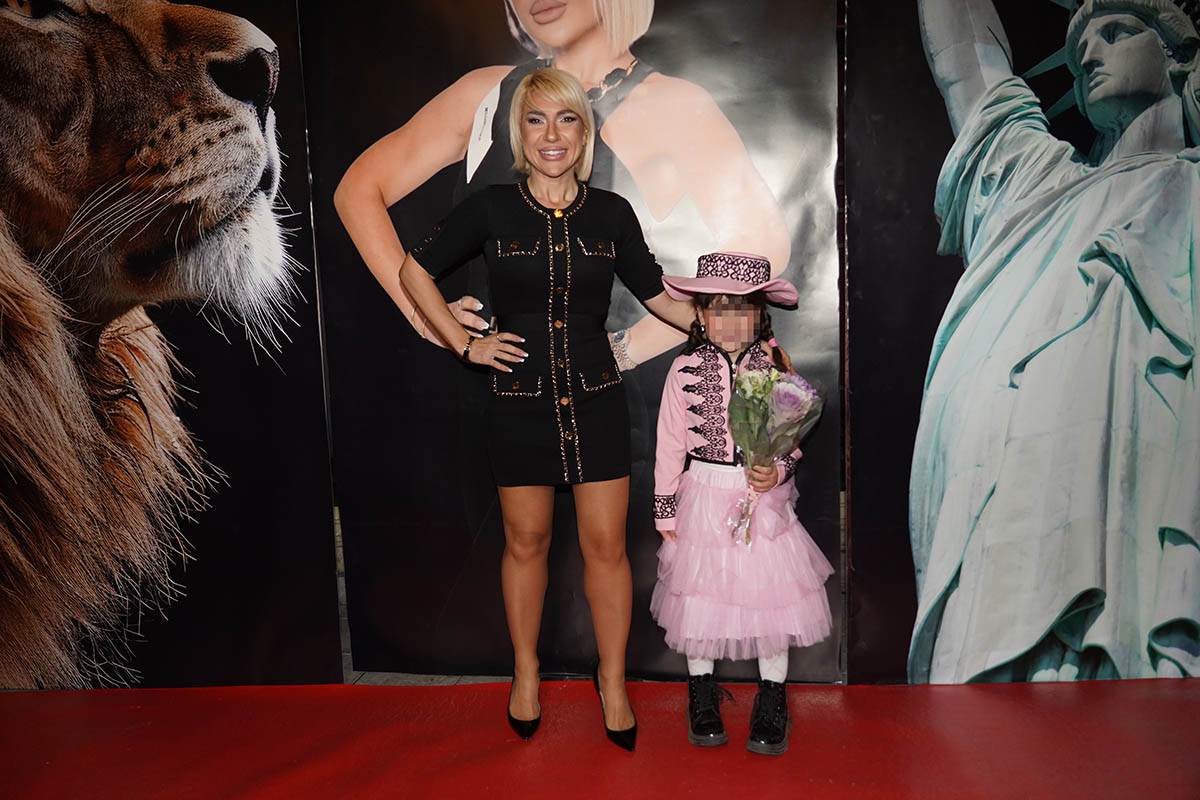 Jovana Jeremić 34. rođendan