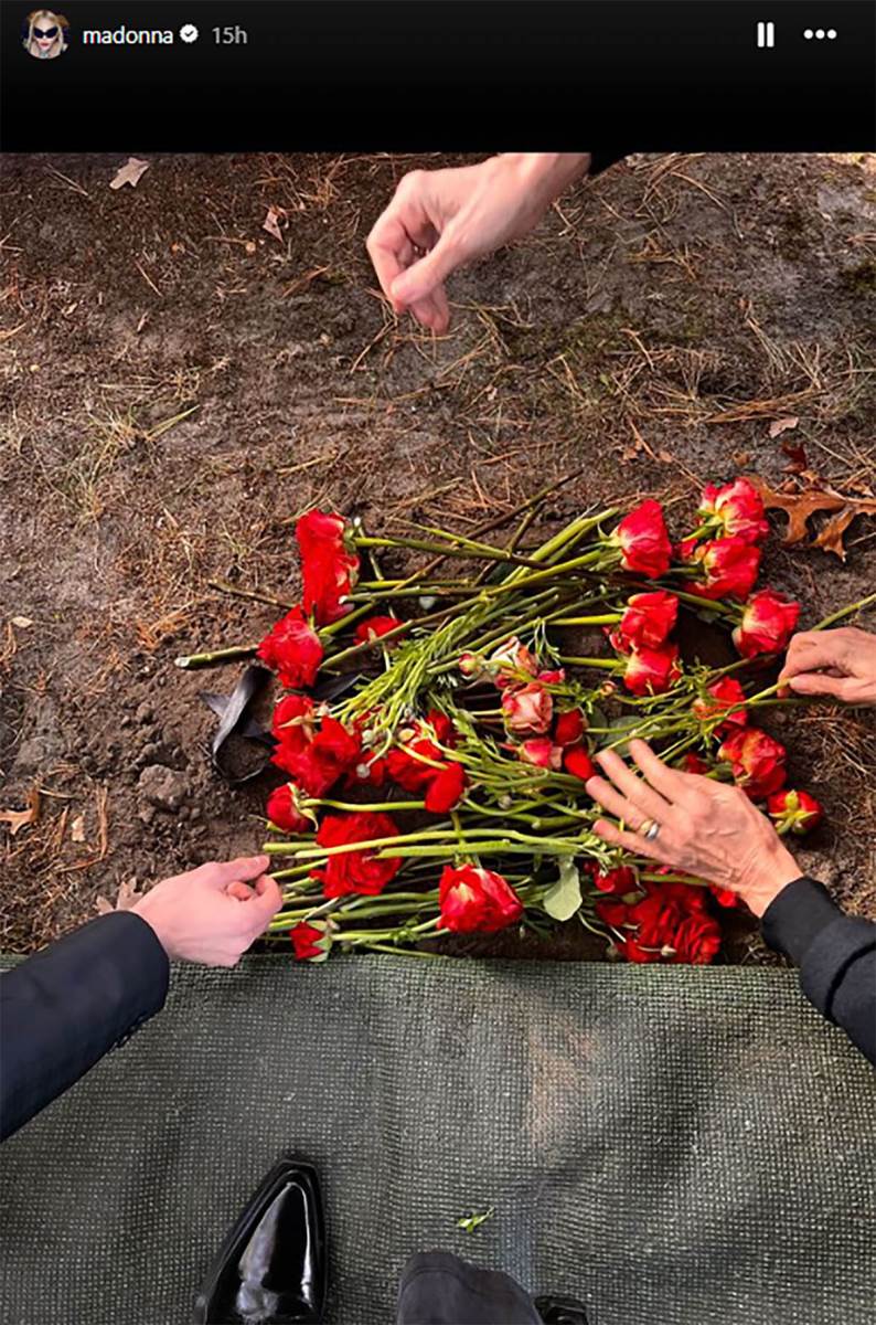 Madona na groblju (4).jpg