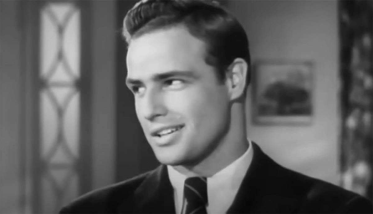 Marlon Brando (3).jpg