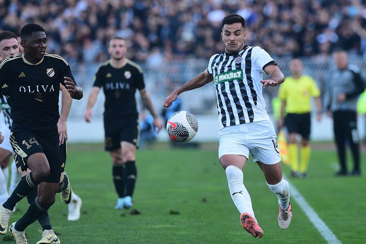 FK Partizan vs FK Čukarički  (5).jpg