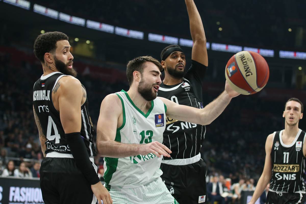 Uništen teren dvorane Krke u Novom Mestu