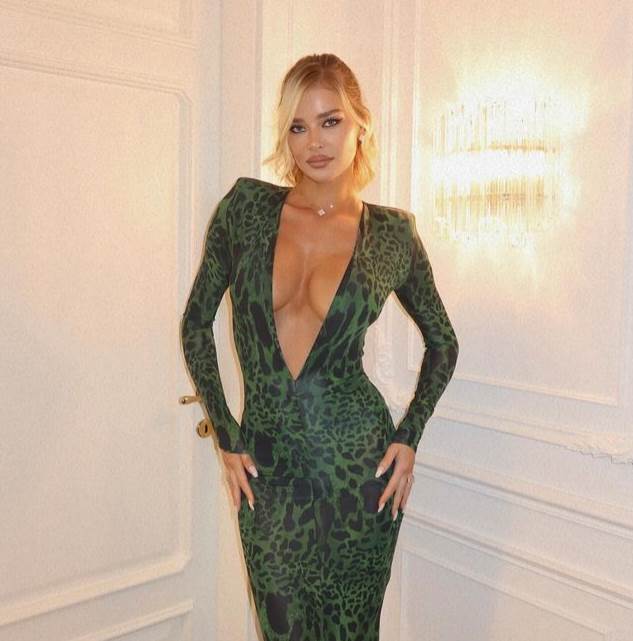 Sofija Milošević u izazovnoj haljini sevali silikoni