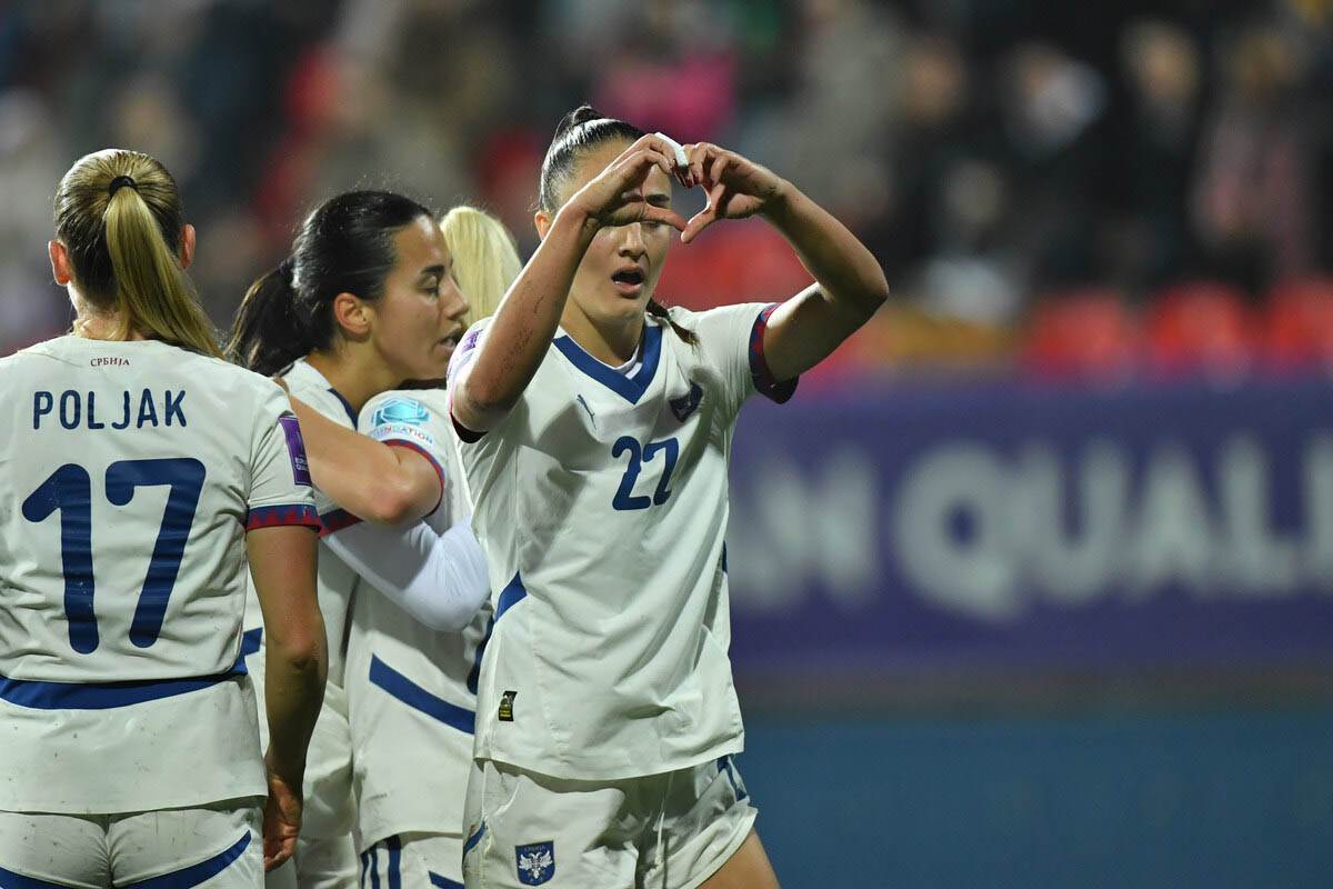 fudbalerke zenske reprezentacije Srbije protiv Bosne i Hercegovine (16).jpg
