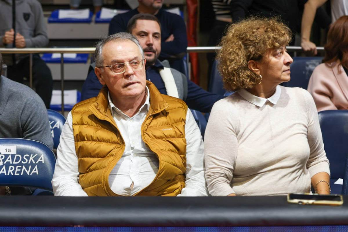 WhatsApp Image 2024-11-01 at 20.13.33(1).jpg