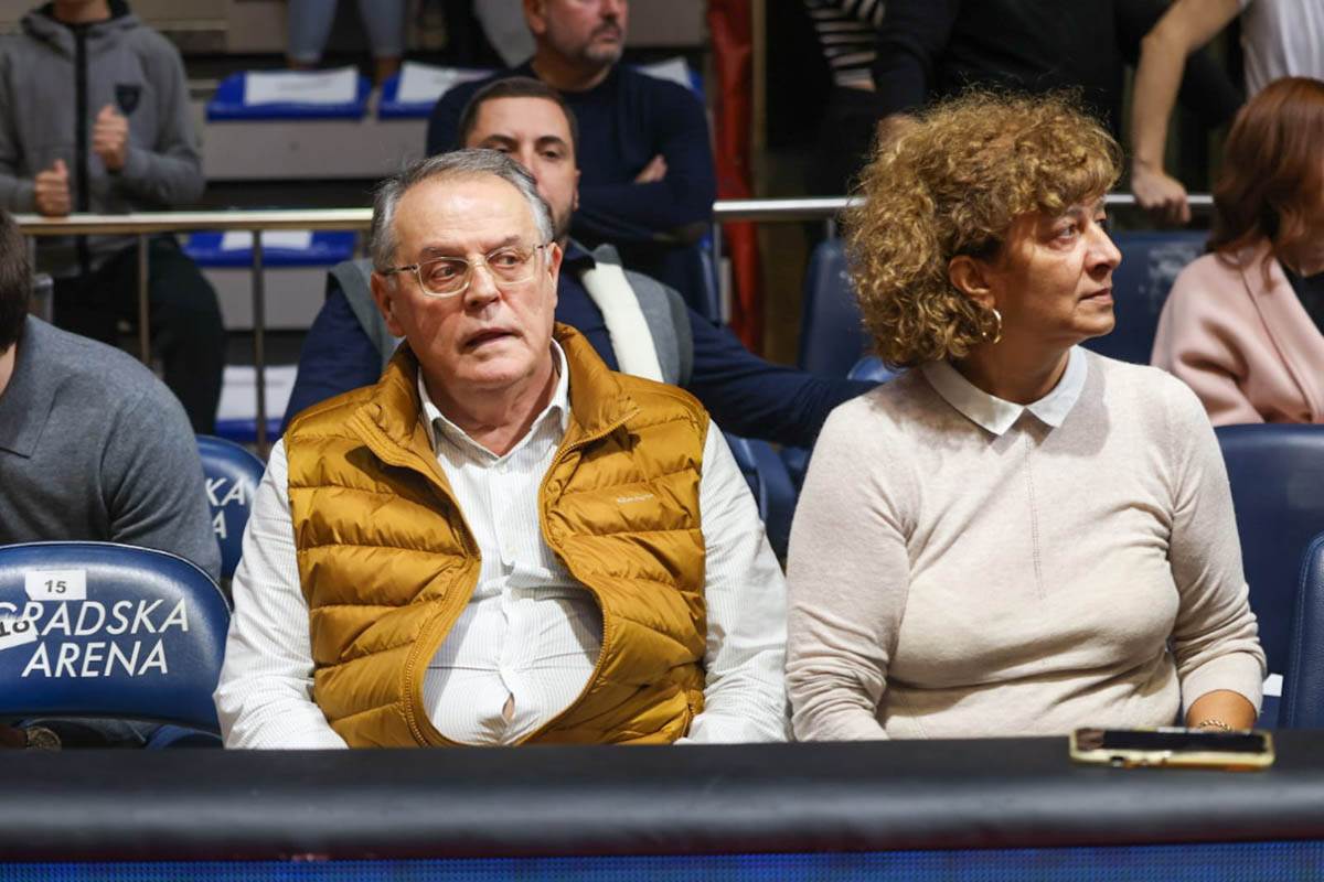 WhatsApp Image 2024-11-01 at 20.13.34(1).jpg