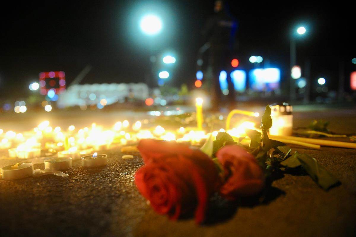 Ceca Ražnatović se oprostila od Vukašina, 16 žrtve pada nadstrešnice u Novom Sadu