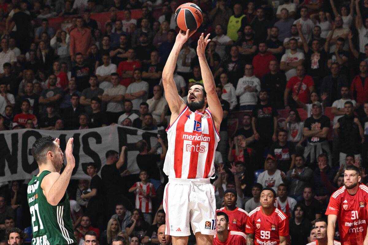 Crvena Zvezda Panatinaikos (4).JPG