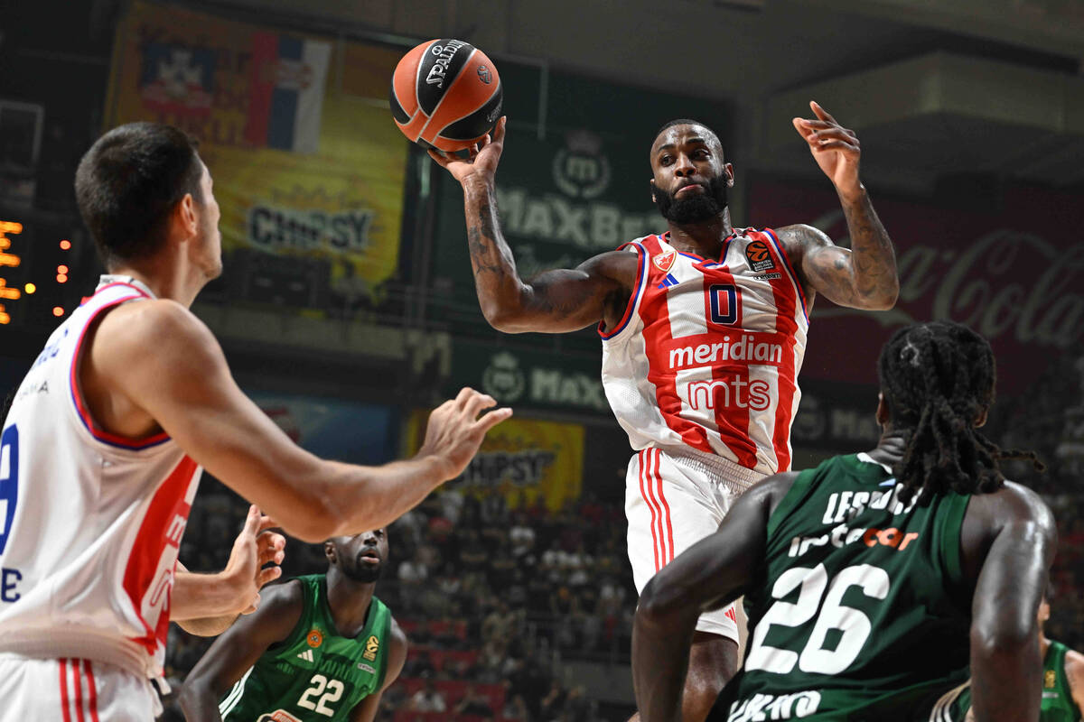 Crvena Zvezda Panatinaikos (11).JPG