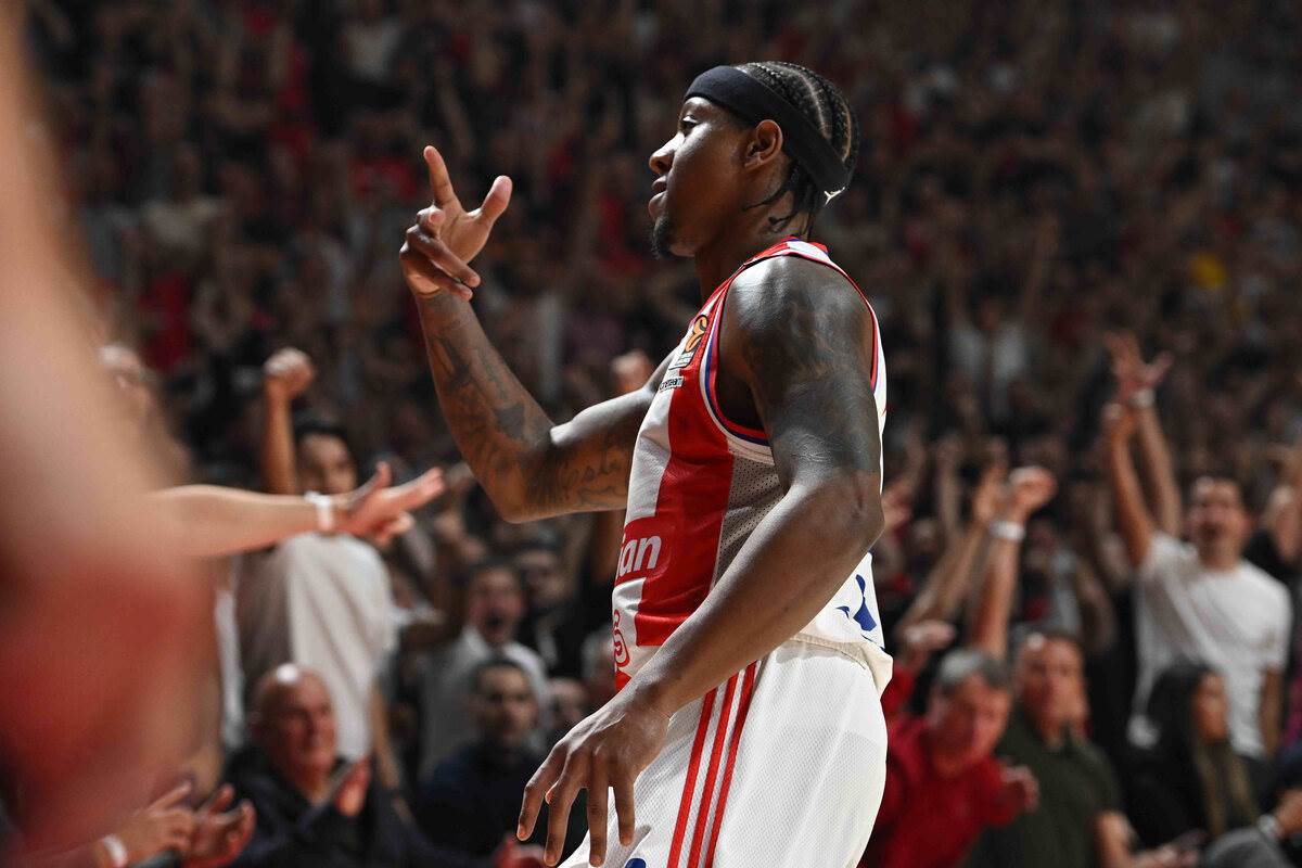 Crvena Zvezda Panatinaikos (17).JPG