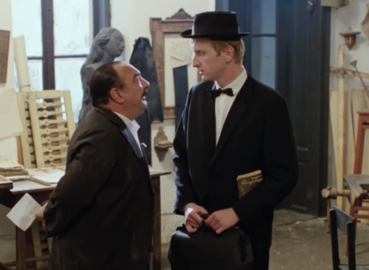 Maratonci trče počasni krug Bata Stojković.jpeg