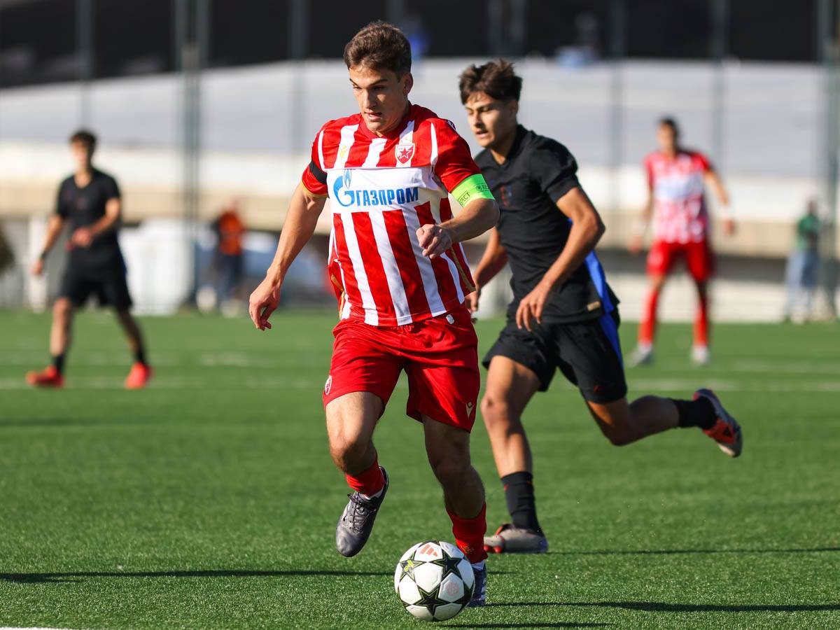 zvezda - barselona liga šampiona mladih (13).jpg