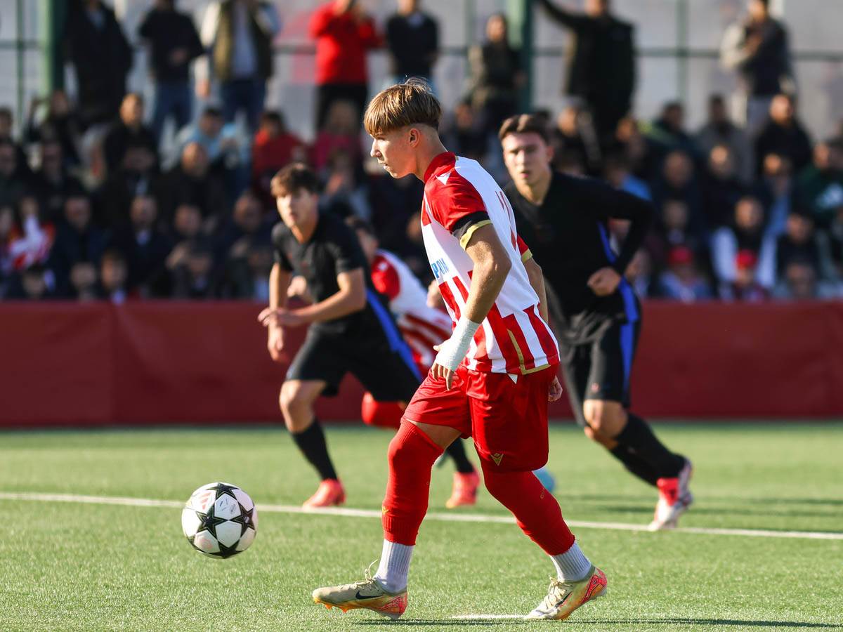 zvezda - barselona liga šampiona mladih (17).jpg