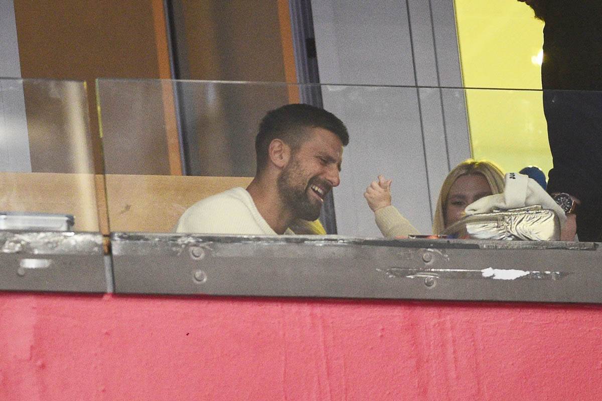 Međevoić Šapovalov  Novak Đoković  (8).jpg