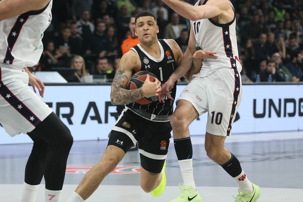 PARTIZAN, ARMANI MILANO   (17).JPG
