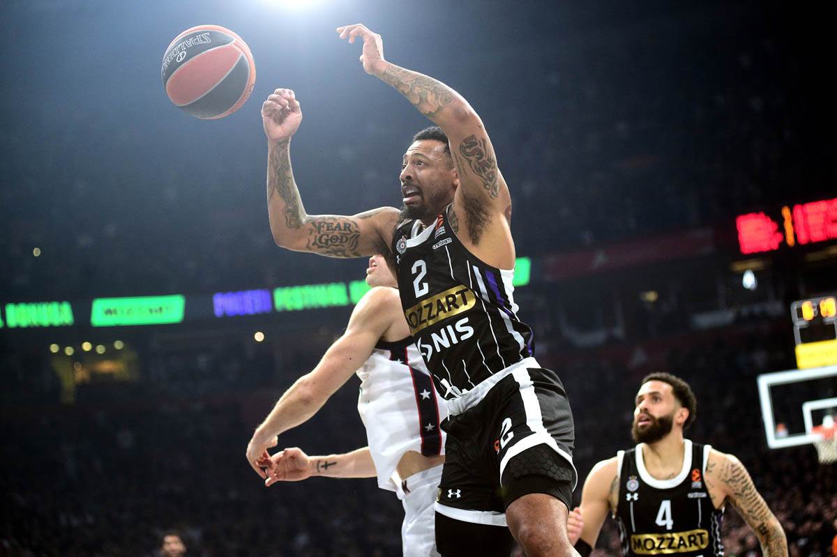 Partizan milano armani  (10).jpg