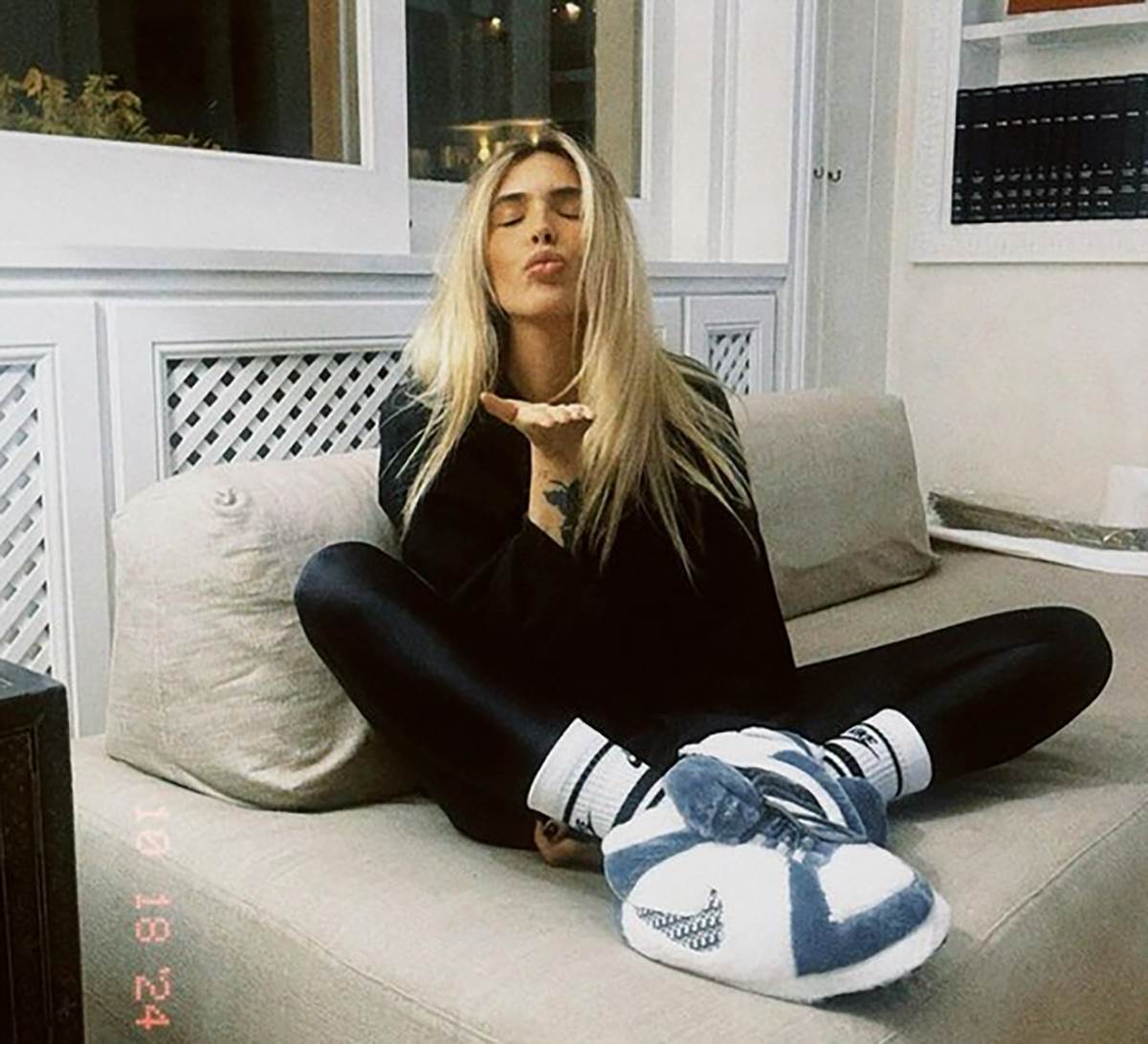 viki mihajlović  (2).png