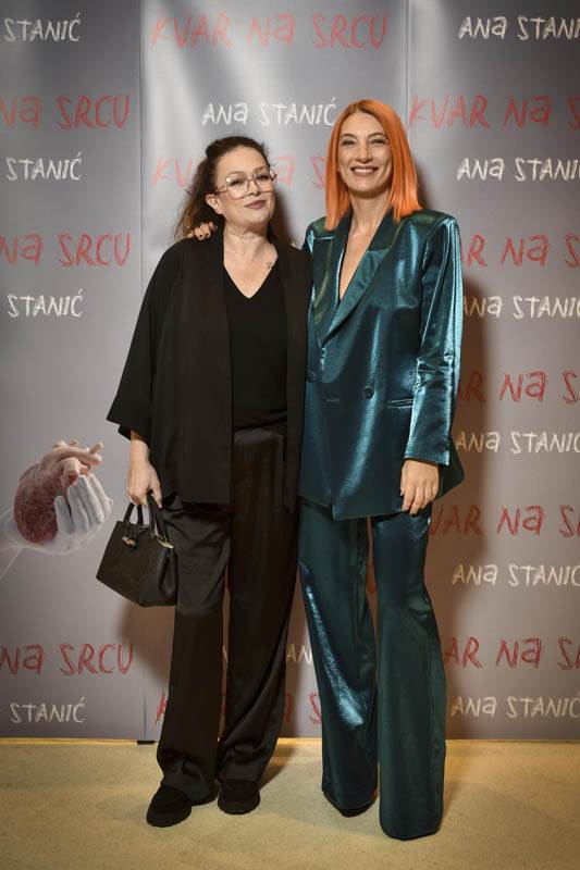 _DJT3413 Ana Stanic, Ivana Peters.jpg