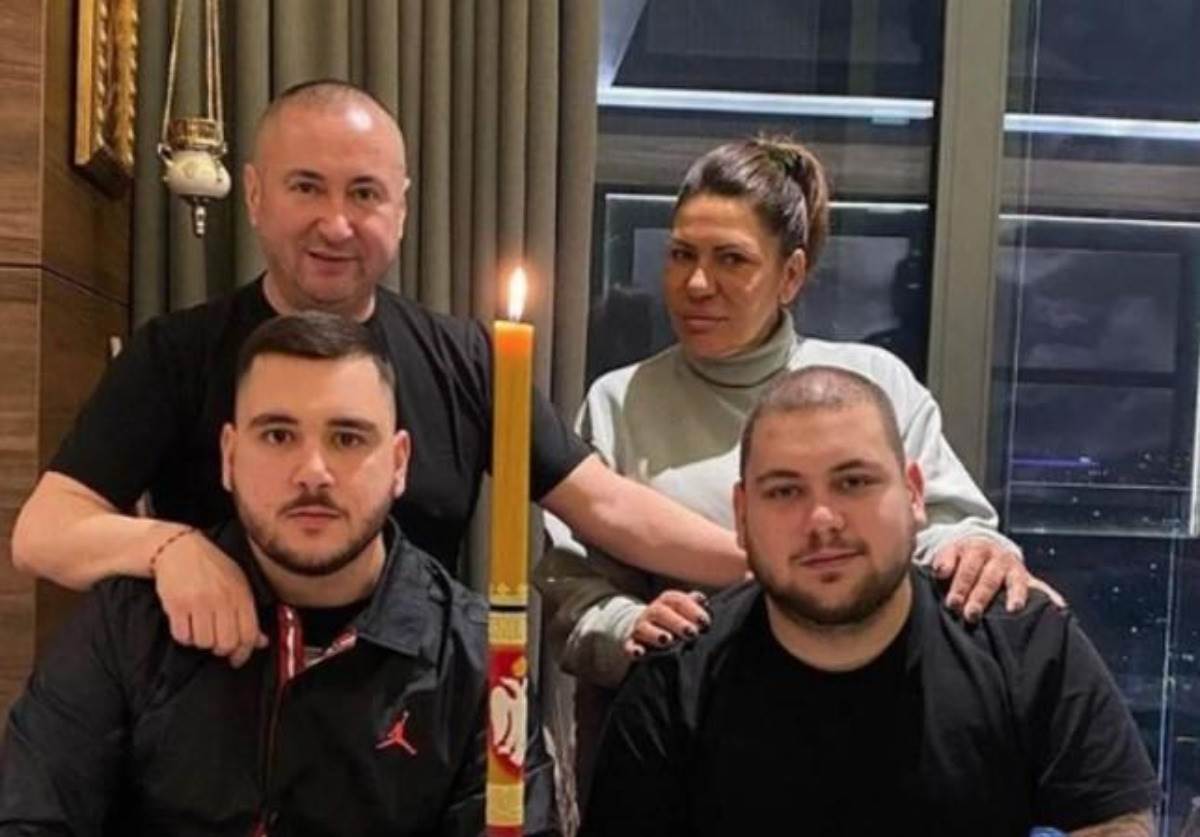 Radiša Trajković Đani sa porodicom slavi Aranđelovdan pokazao bogatu trpezu