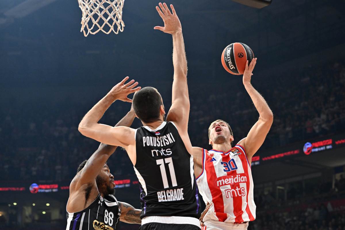 Partizan Zvezda Derbi (11).JPG