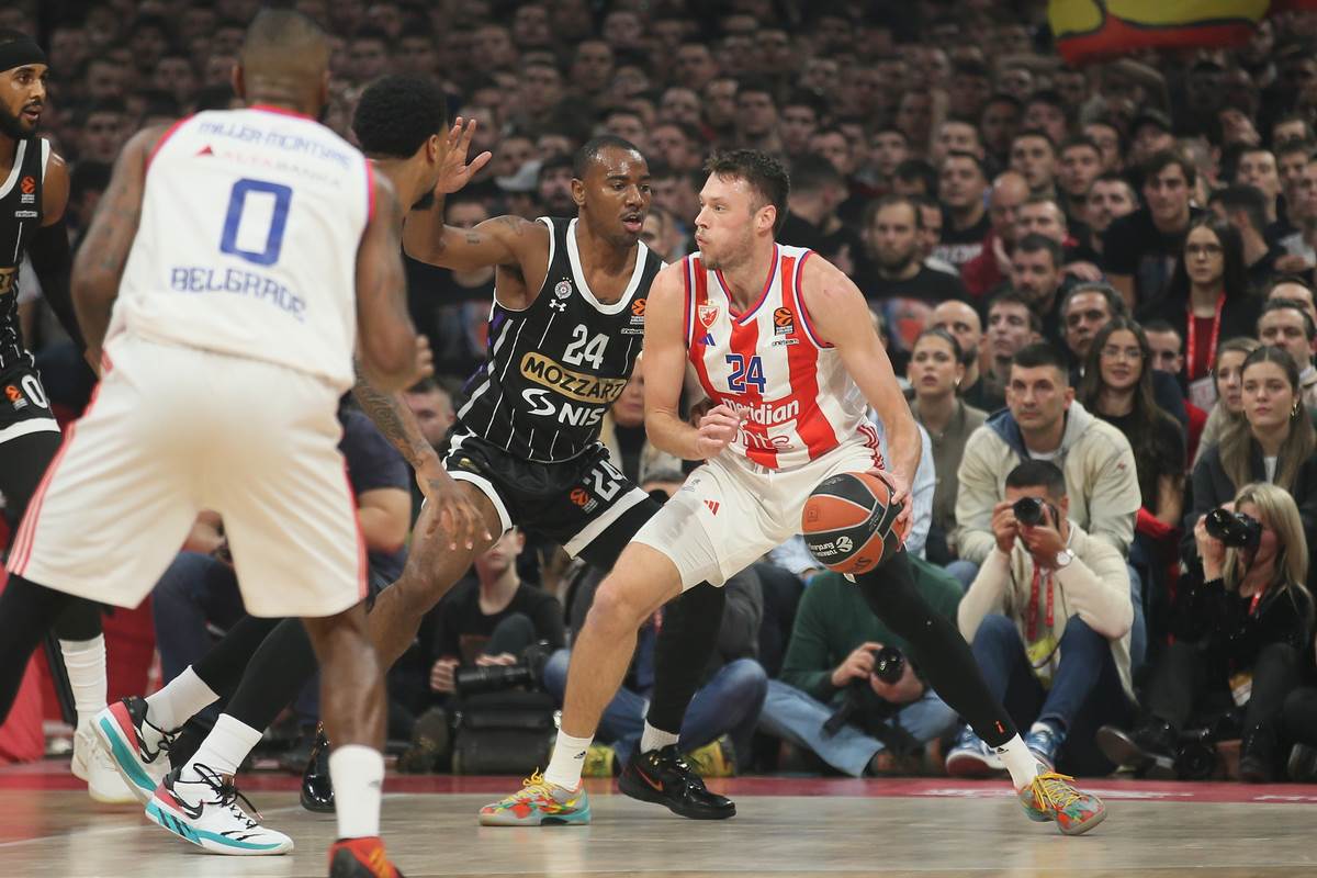 Partizan Zvezda Derbi (8).JPG