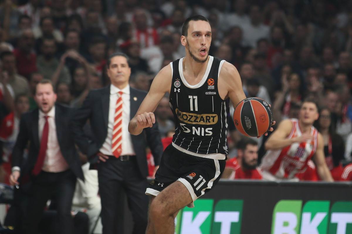 Derbi Partizan Zvezda (20).JPG