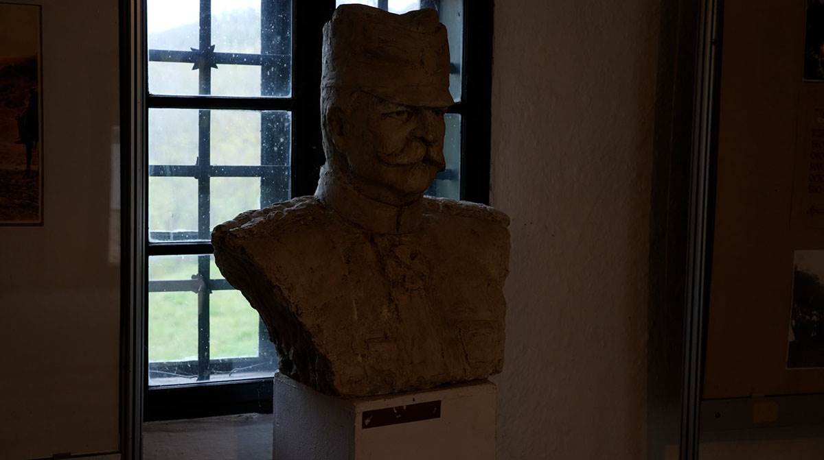 RODNA KUĆA STEPE STEPANOVIĆA (3).jpg