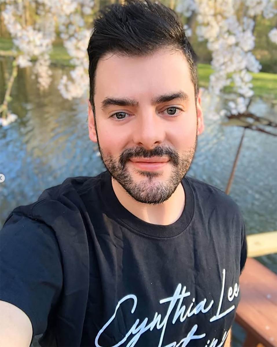 Metju Bajars (1).jpg