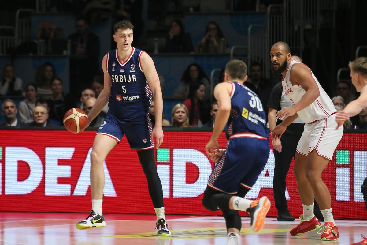 Srbija-Danska košarka(2).jpg