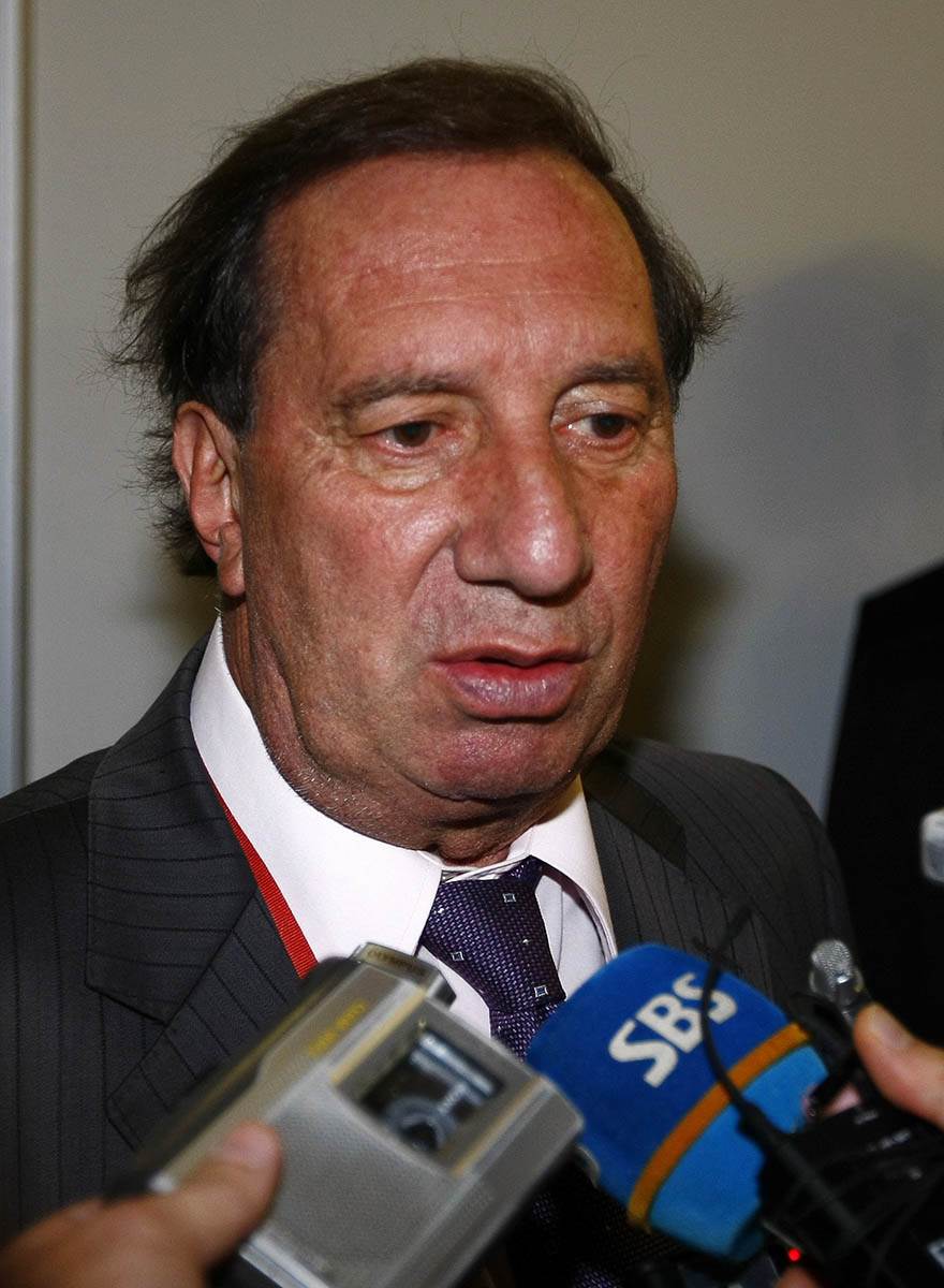 Dijego Maradona Karlos Bilardo  (2).jpg