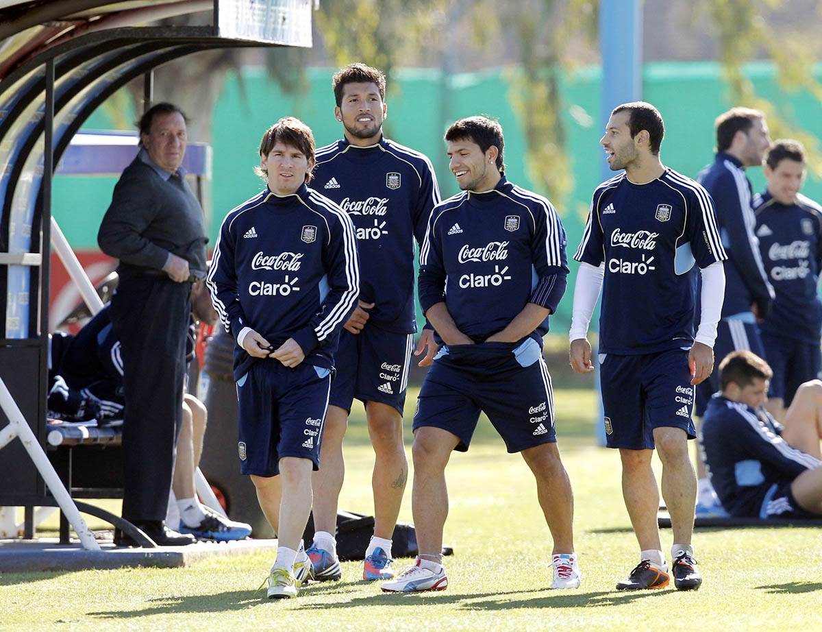 Dijego Maradona Karlos Bilardo  (4).jpg