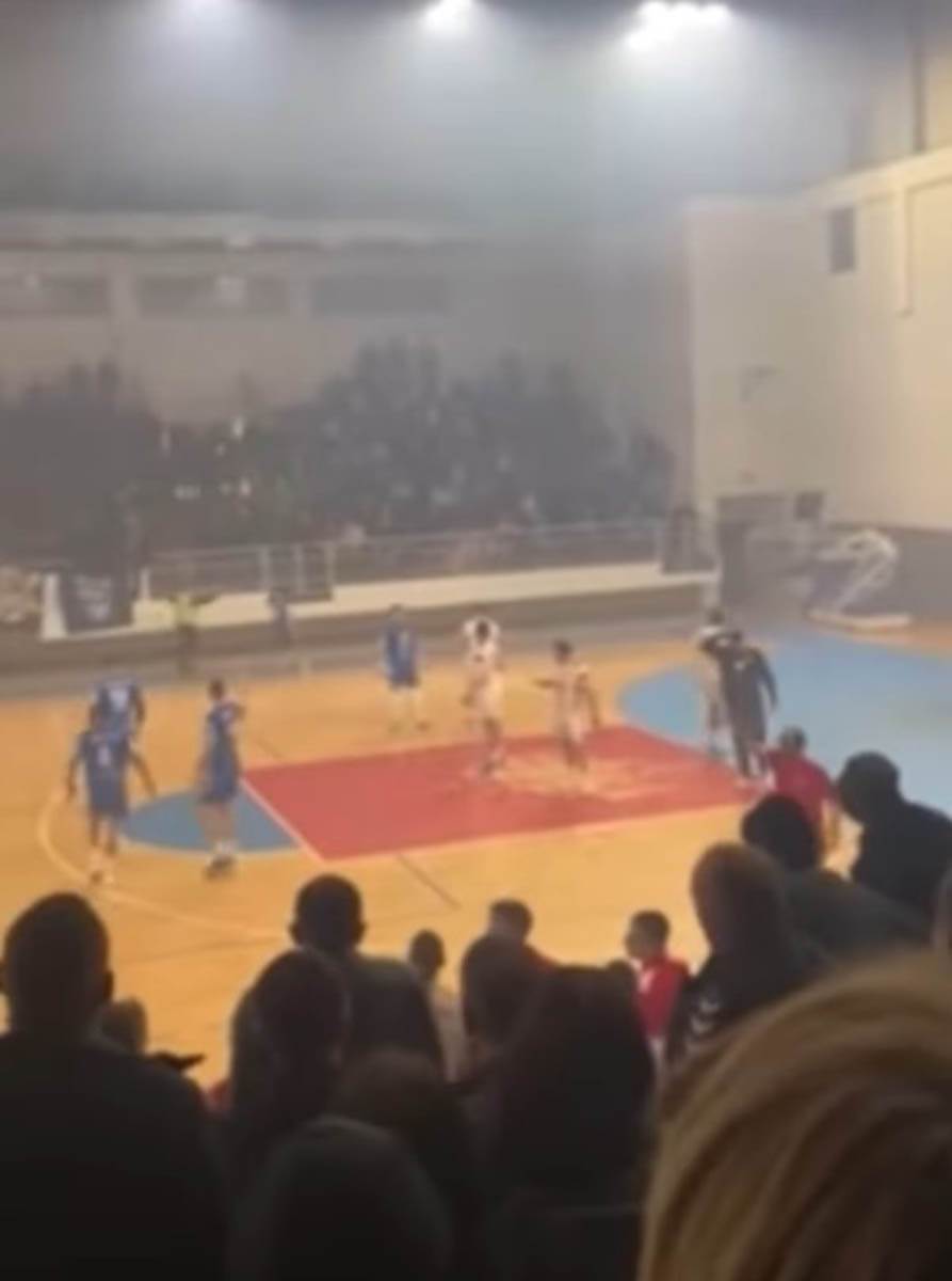 Navijači vređanje haos crna gora (3).jpg