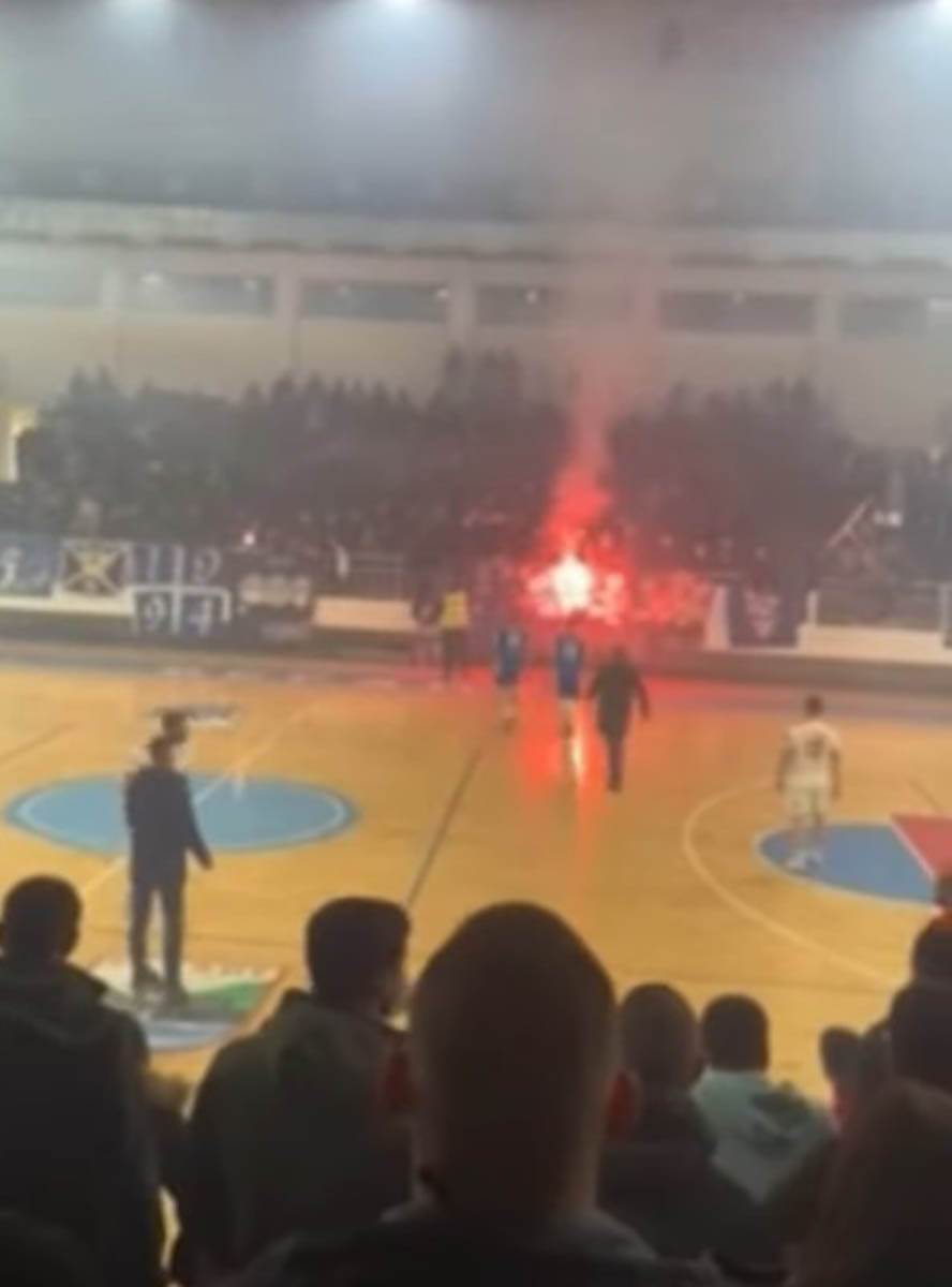 Navijači vređanje haos crna gora (5).jpg