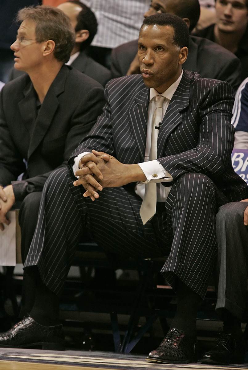 Adrian Dantley  (2).jpg