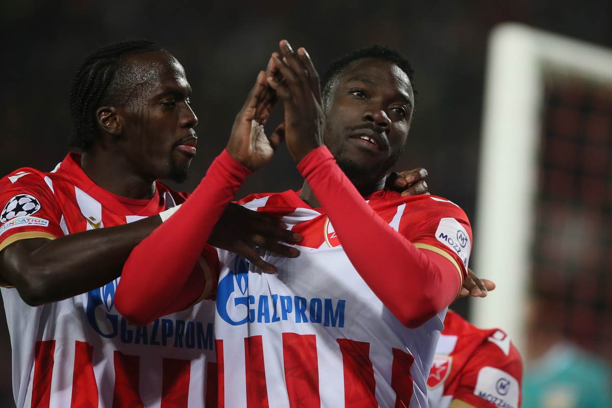 Crvena Zvezda - Štutgart (2).JPG