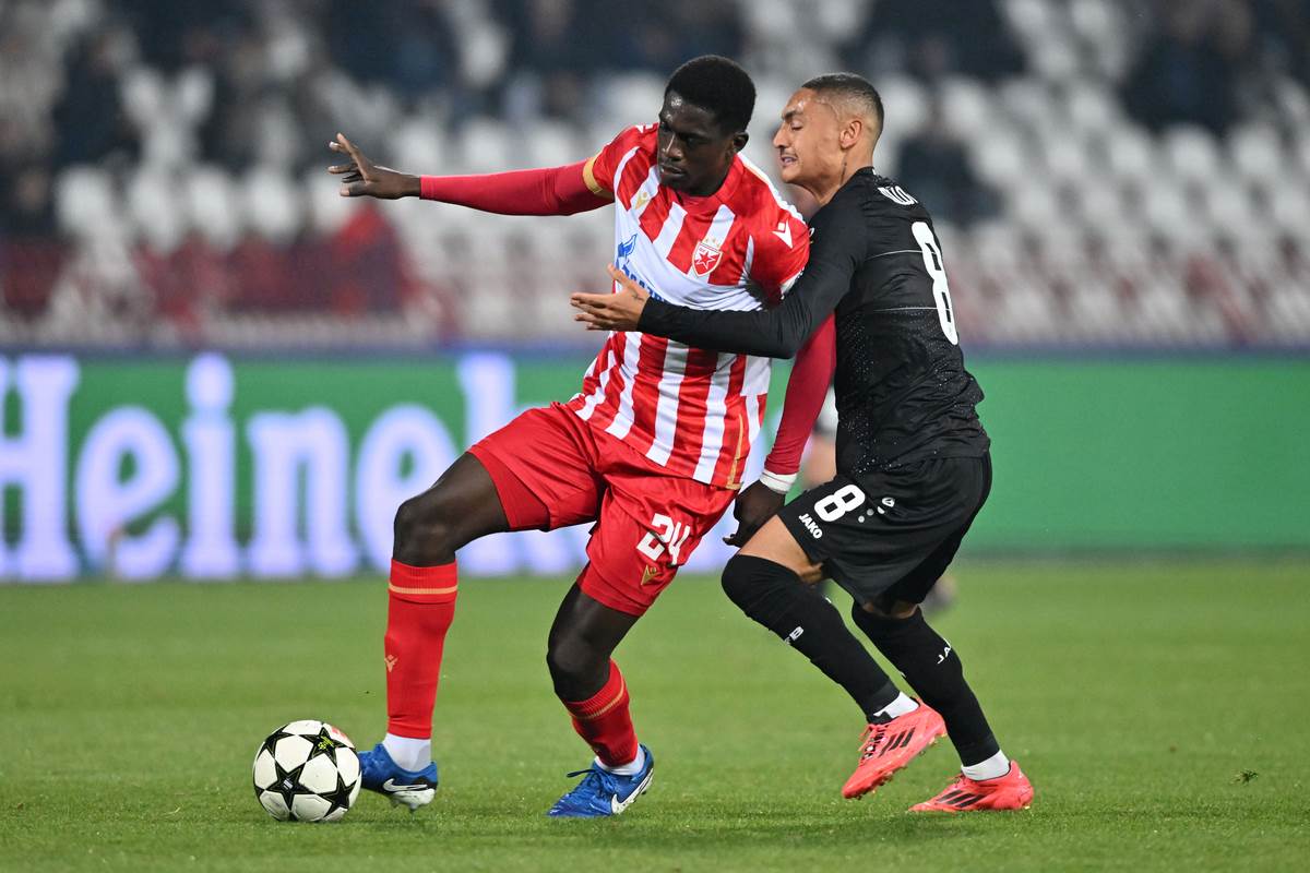 Crvena Zvezda - Štutgart (1).JPG