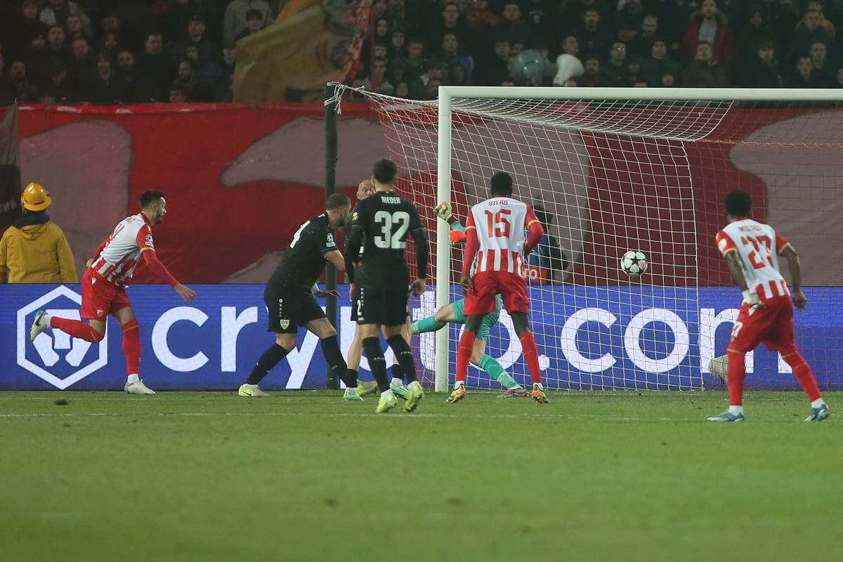 Crvena Zvezda Štutgart (10).JPG