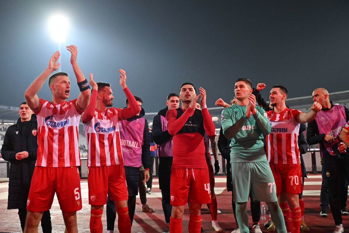 Crvena Zvezda slavlje Štutgart (16).JPG