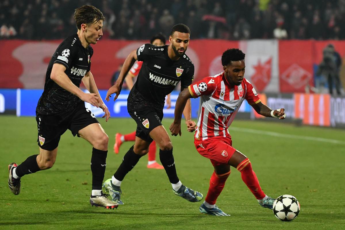 Crvena Zvezda slavlje Štutgart (22).JPG