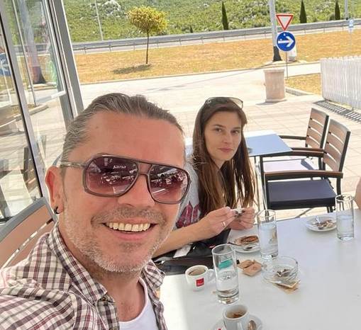 Predstavnik Crne Gore na Evroviziji je u braku sa Viktorijinim anđelom