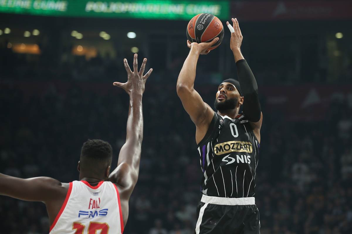 Partizan Olimpijakos (18).JPG