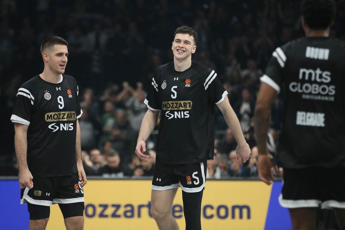 Partizan Olimpijakos (11).JPG